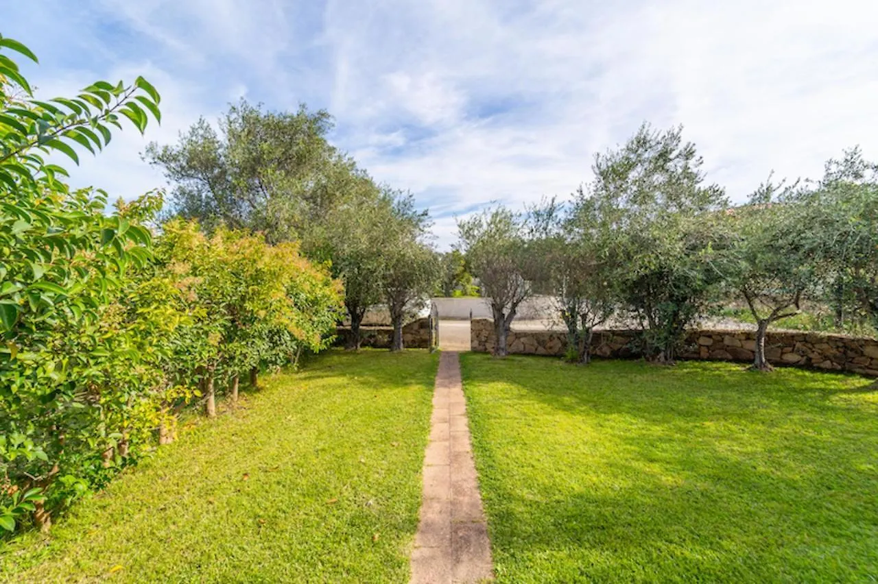 Appartement Iss Travel, Cottages Le Canne - Private Outdoor Area With Table And Chairs San Teodoro  Italië