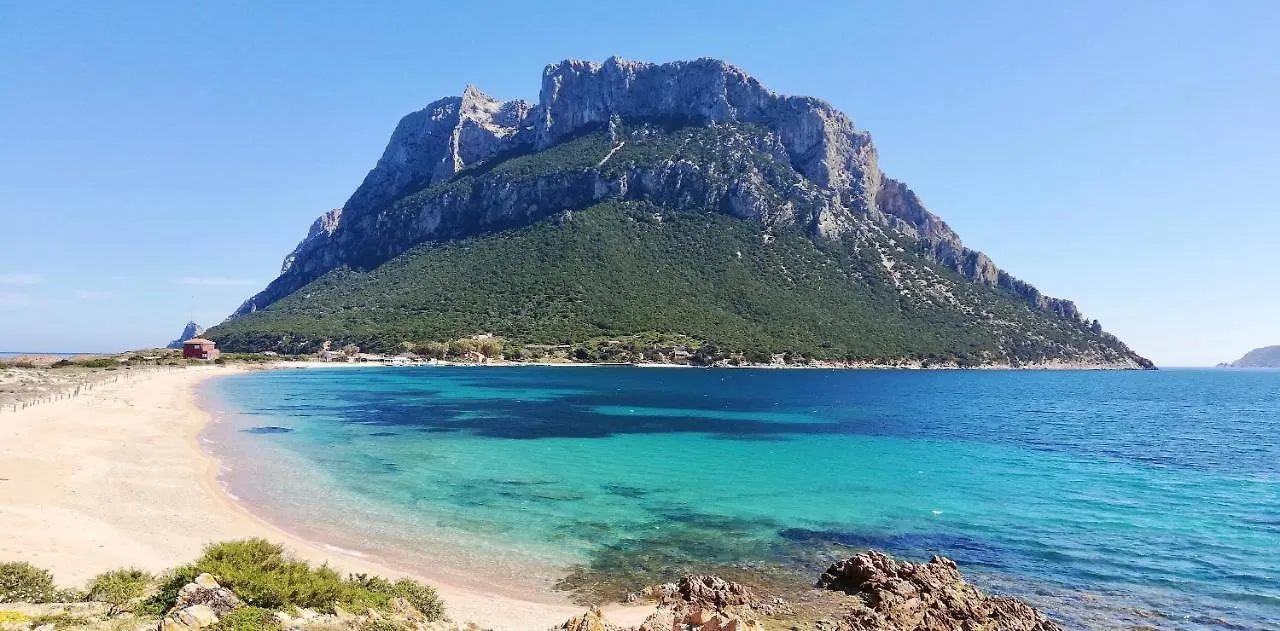 Iss Travel, Cottages Le Canne - Private Outdoor Area With Table And Chairs San Teodoro  0*,  Olaszország